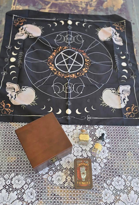 Divination Kit with Toro Oracle Deck